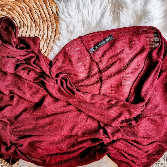 ✨ GIFT WITH PURCHASE!✨Dynamite Infinity Scarf - Picture 3 of 4